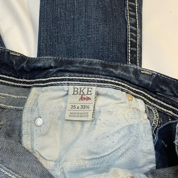 BKE Sabrina Flare Distressed Women's Jeans, 25x33 1/2, Multiple Rips Distress - Picture 13 of 14